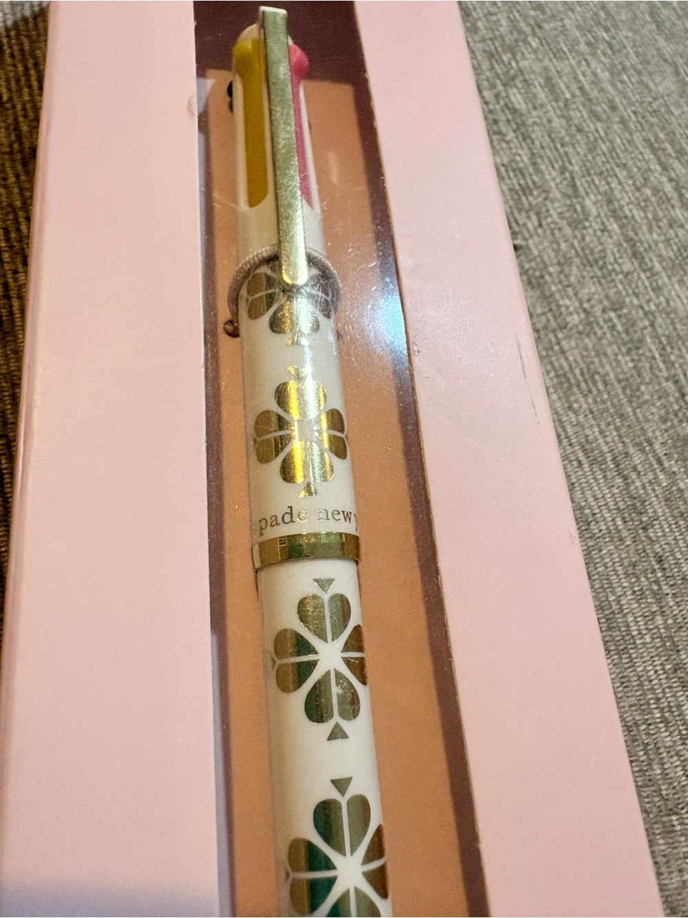 Stationary Bundle - New Kate Spade Multi-Color Pen and Fringe Lined Notebook - Picture 3 of 5